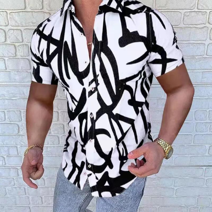 Trendy Short-Sleeved Shirt for the Contemporary Gentleman