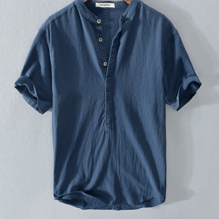 Trendy Shirt Tailored for the Contemporary Gentleman
