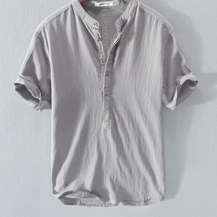 Trendy Shirt Tailored for the Contemporary Gentleman