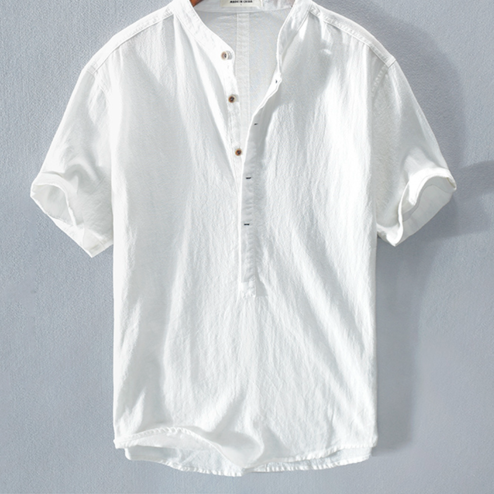 Trendy Shirt Tailored for the Contemporary Gentleman