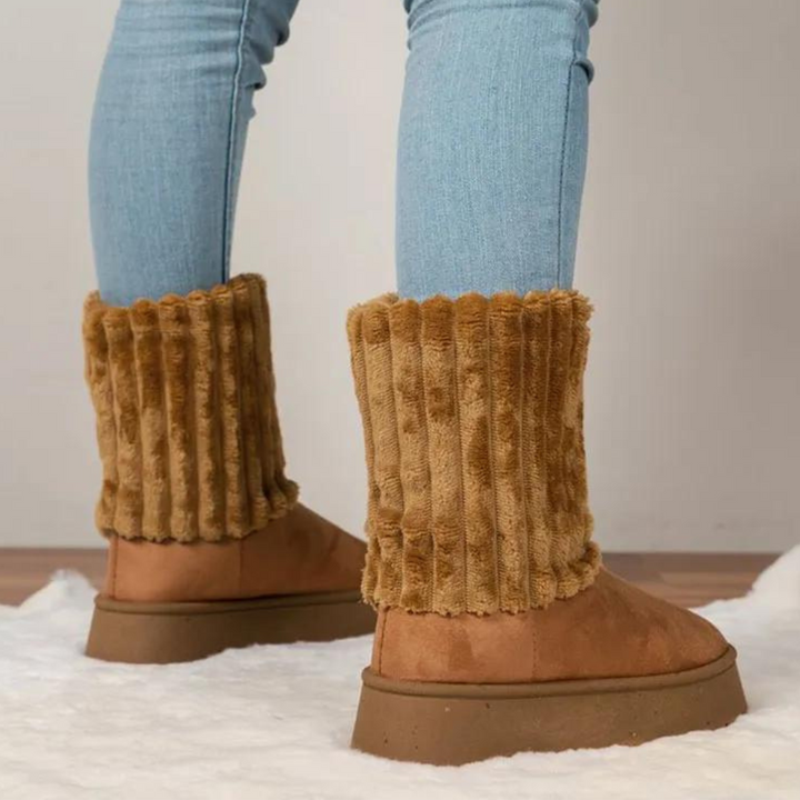 Stay stylish and cozy with our chic thick winter boots for ideal snow adventures.