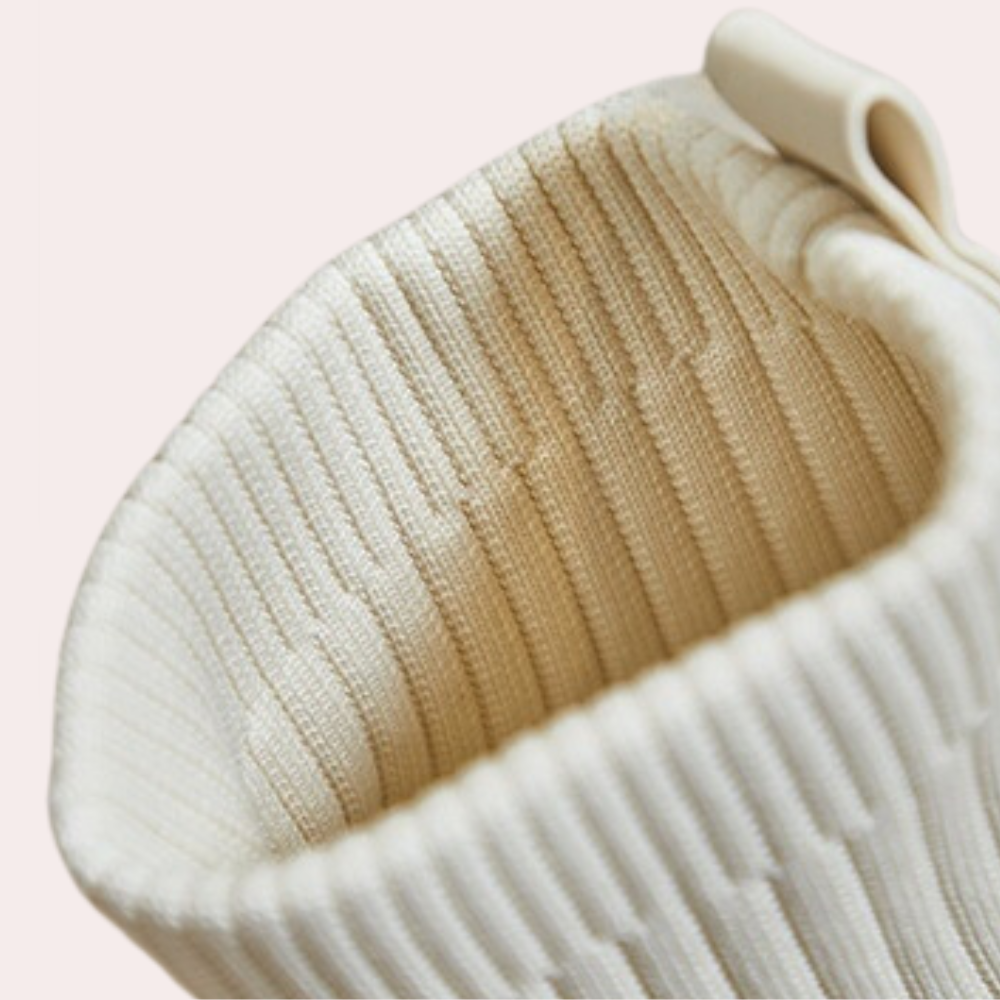 Elegant Quilted Snow Boots for Women Offering Ultimate Comfort