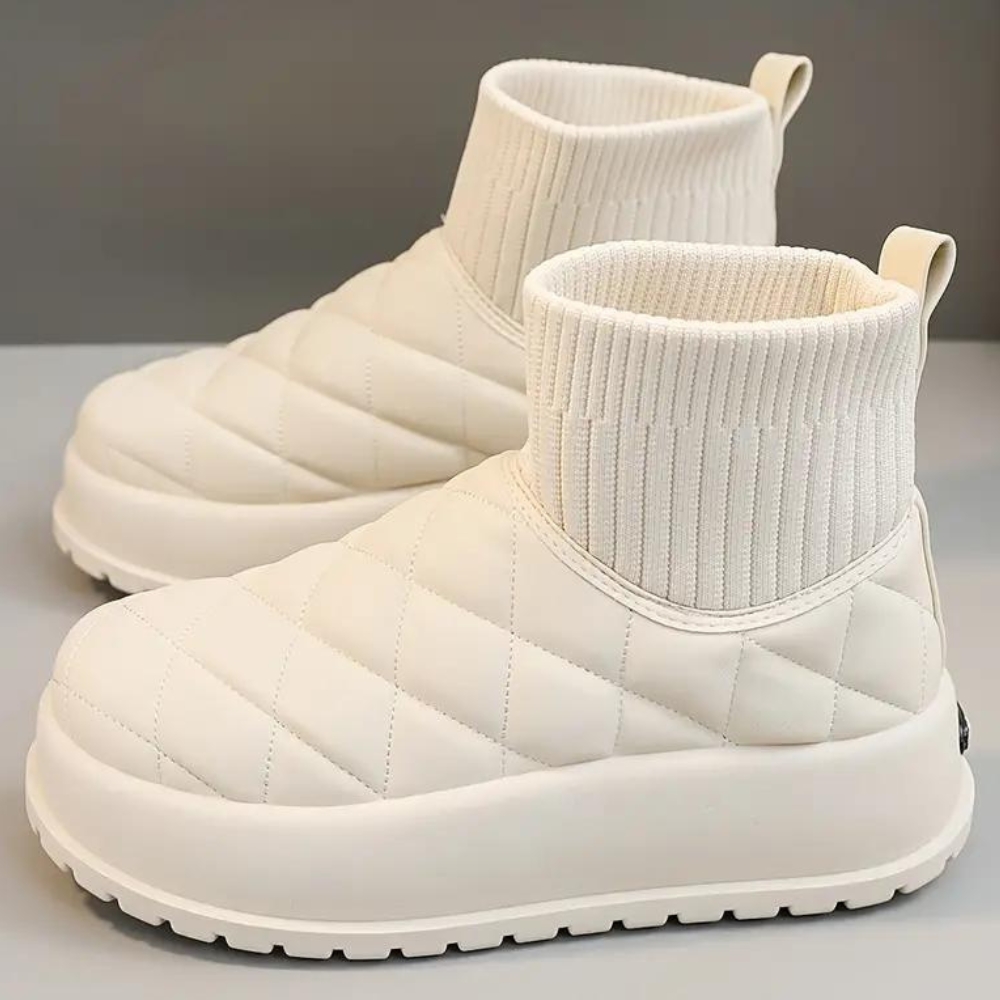 Elegant Quilted Snow Boots for Women Offering Ultimate Comfort