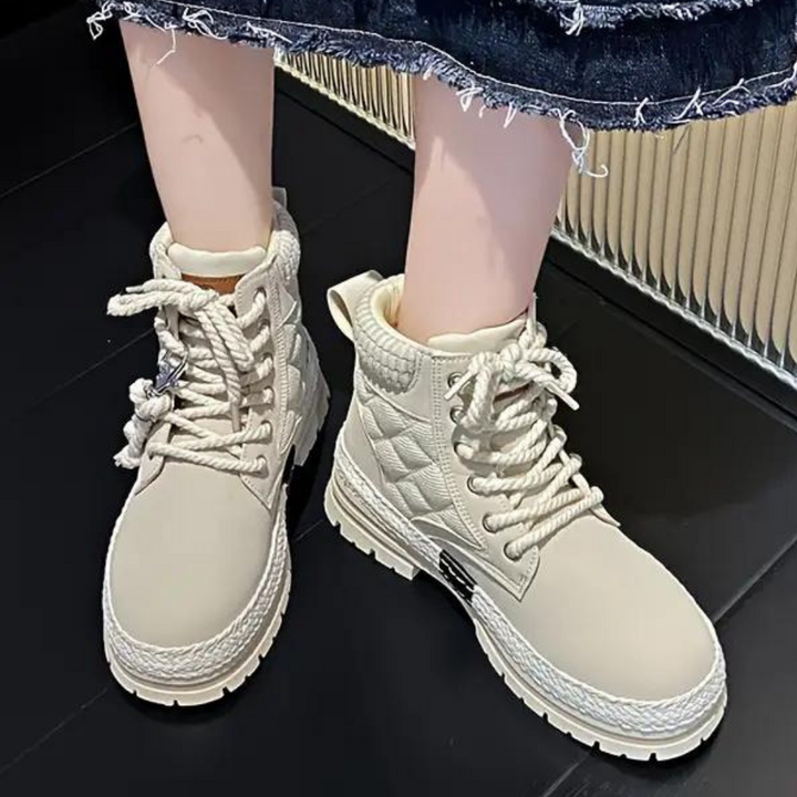 Luxurious and Cozy Women's Ankle Boots by Felisberta