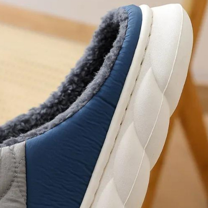 Luxurious Men's Plush Comfort Slippers