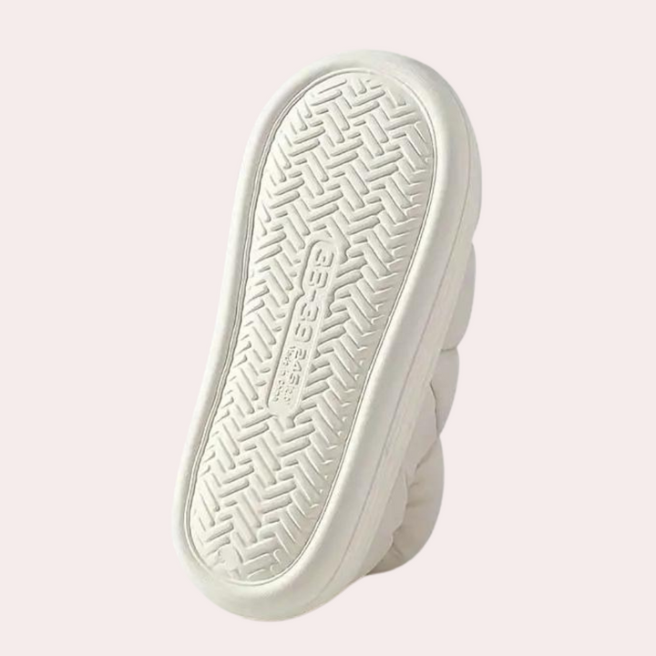 Plush Luxury Women's Slippers for Ultimate Home Relaxation