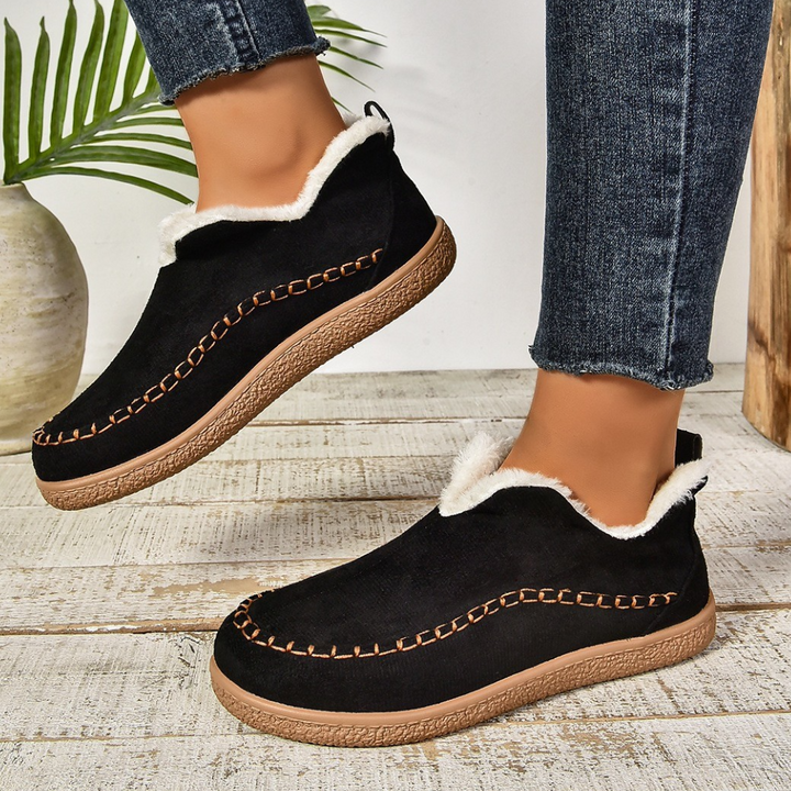 Elegant and Cozy Winter Footwear for Women