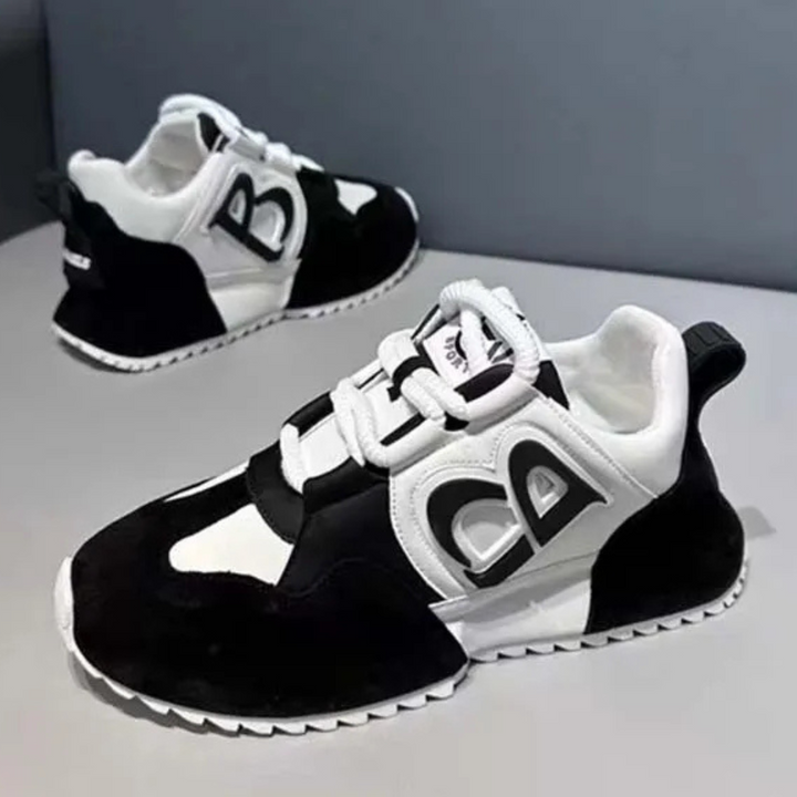 Stylish and Lightweight Men's Sneakers