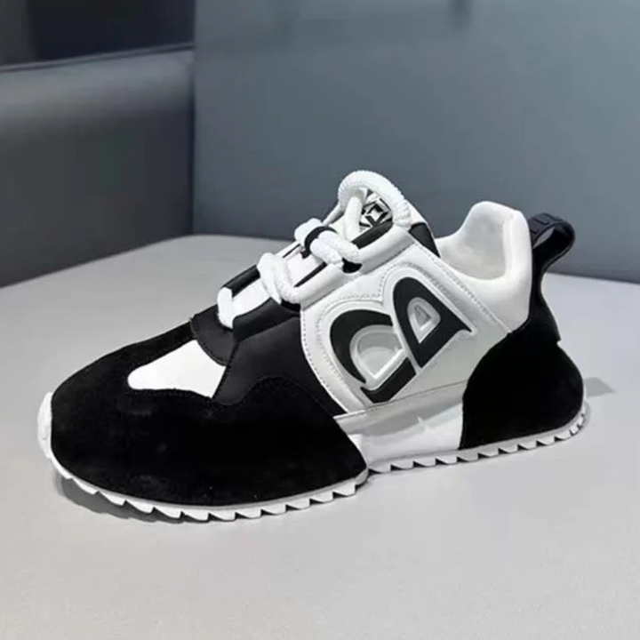 Stylish and Lightweight Men's Sneakers