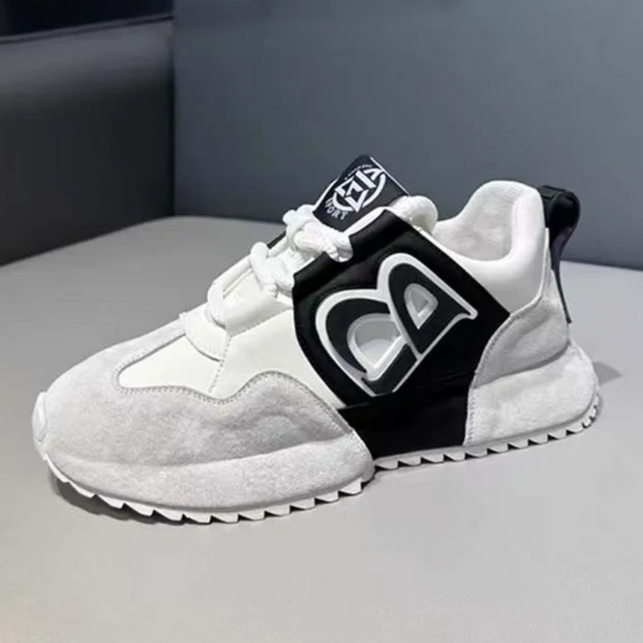 Stylish and Lightweight Men's Sneakers