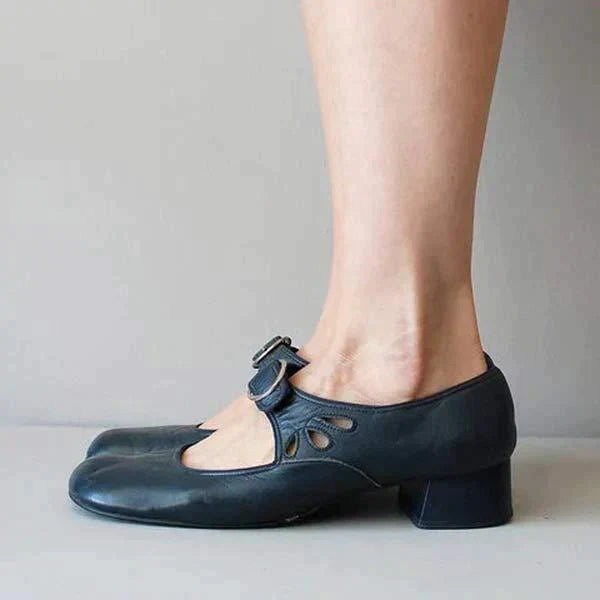 Chic and Stylish Leather Sandals