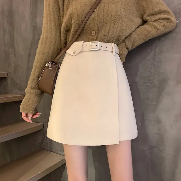 Chic Mini Skirt with Stylish Belt