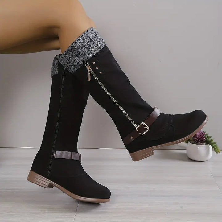 Chic Women's Boots in Fashionable Solid Colours