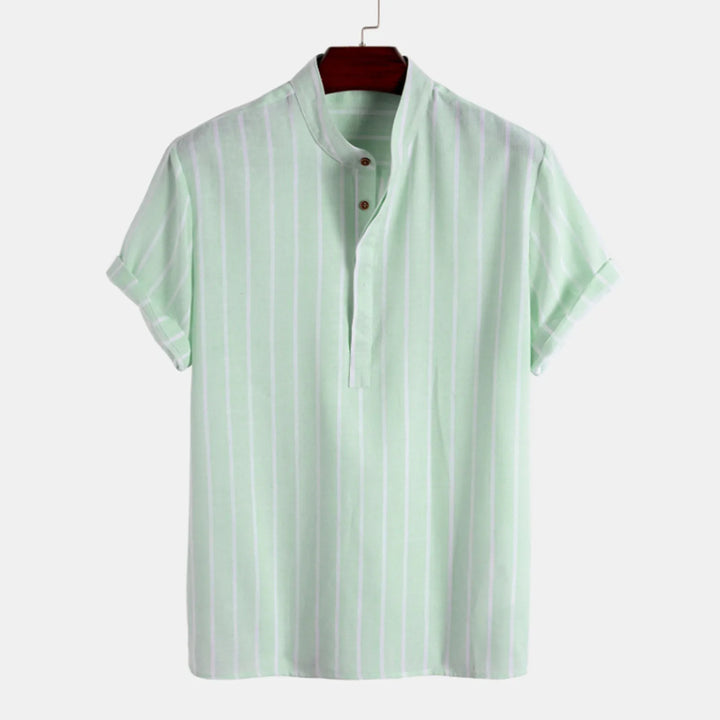 Stylish and sophisticated men's dress shirt