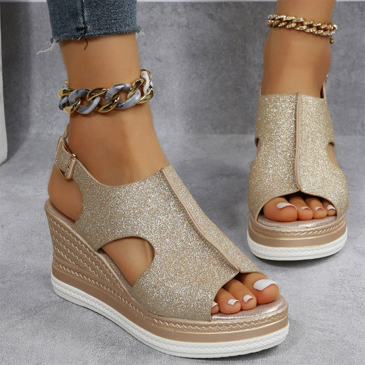 Fashionable Sleek Heeled Sandals for a Sophisticated Touch