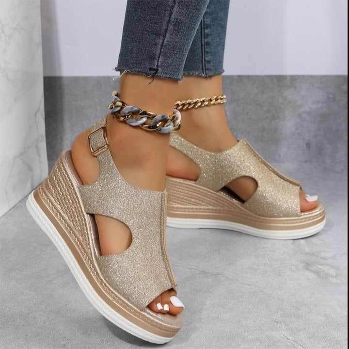Fashionable Sleek Heeled Sandals for a Sophisticated Touch