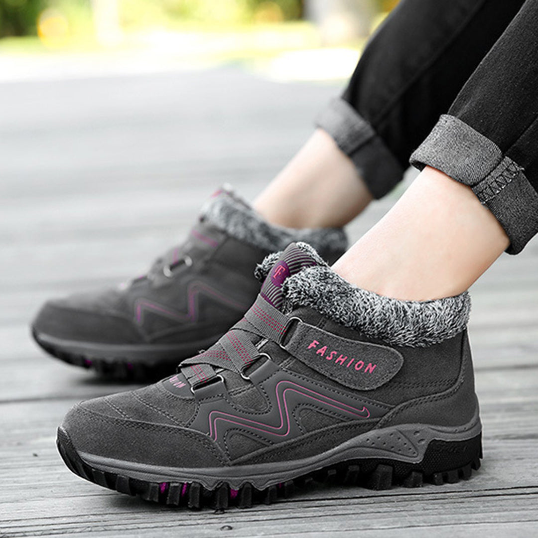 Indulge in Cozy Elegance with Our Luxurious Warm Boots