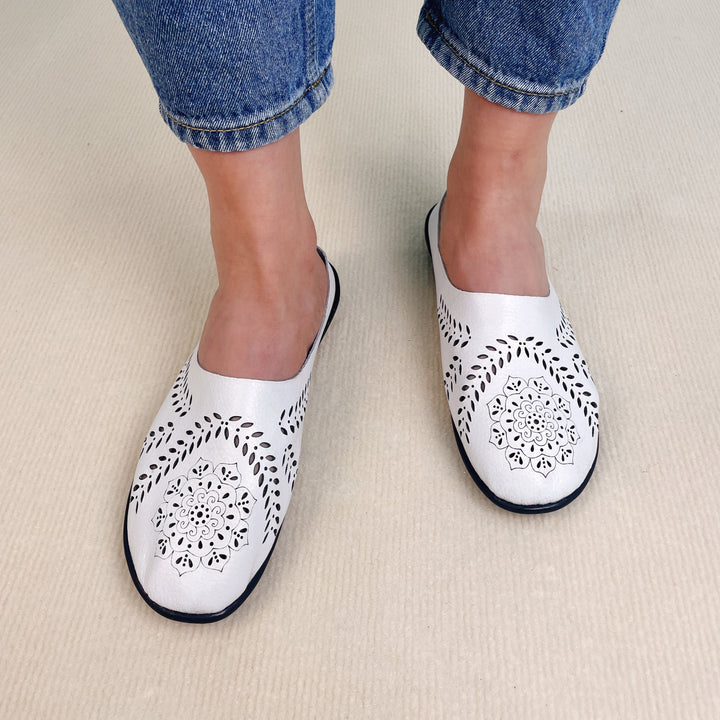 Luxuriously Comfortable Casual Slippers