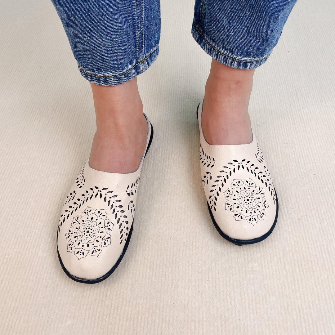 Luxuriously Comfortable Casual Slippers