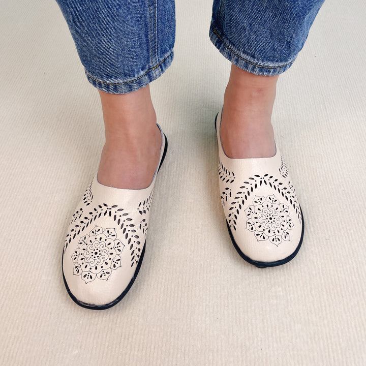 Luxuriously Comfortable Casual Slippers