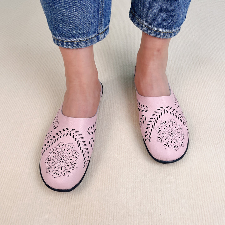 Luxuriously Comfortable Casual Slippers