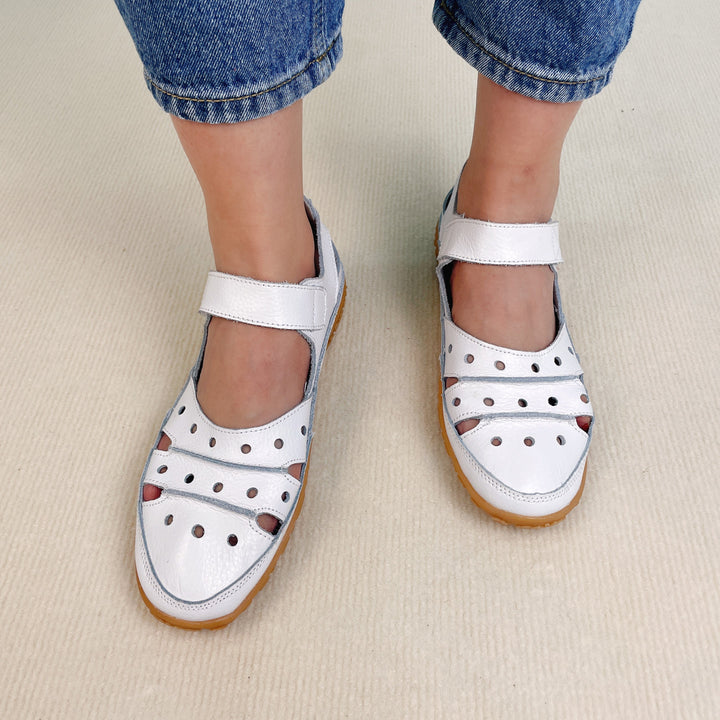 Elegant Hollow Hook Flat Sandals for Effortless Style