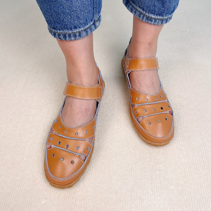 Elegant Hollow Hook Flat Sandals for Effortless Style