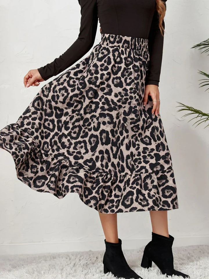 Graceful Leopard Print Maxi Skirt