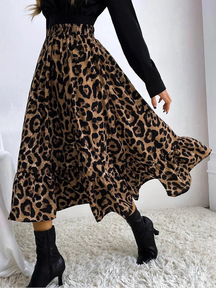 Graceful Leopard Print Maxi Skirt
