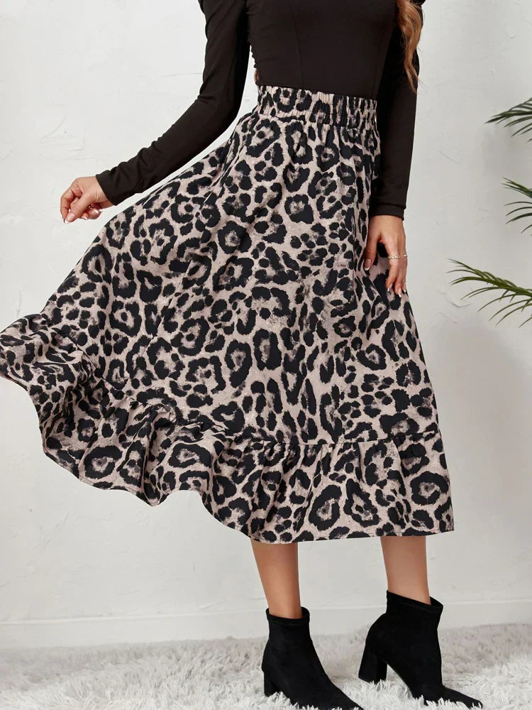 Graceful Leopard Print Maxi Skirt