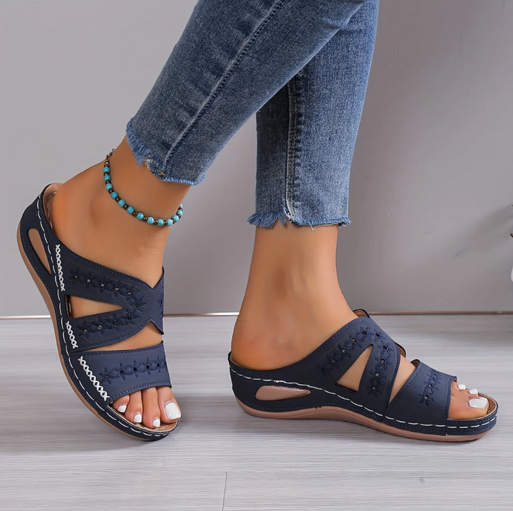 Chic and Stylish Women's Summer Sandals for 2024