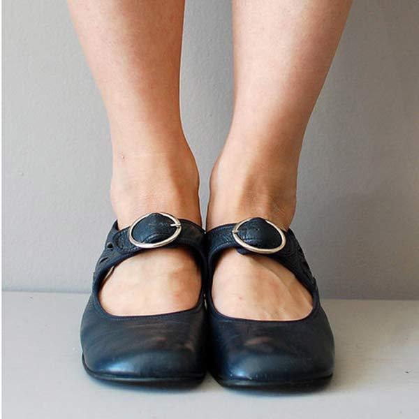 Chic and Stylish Leather Sandals