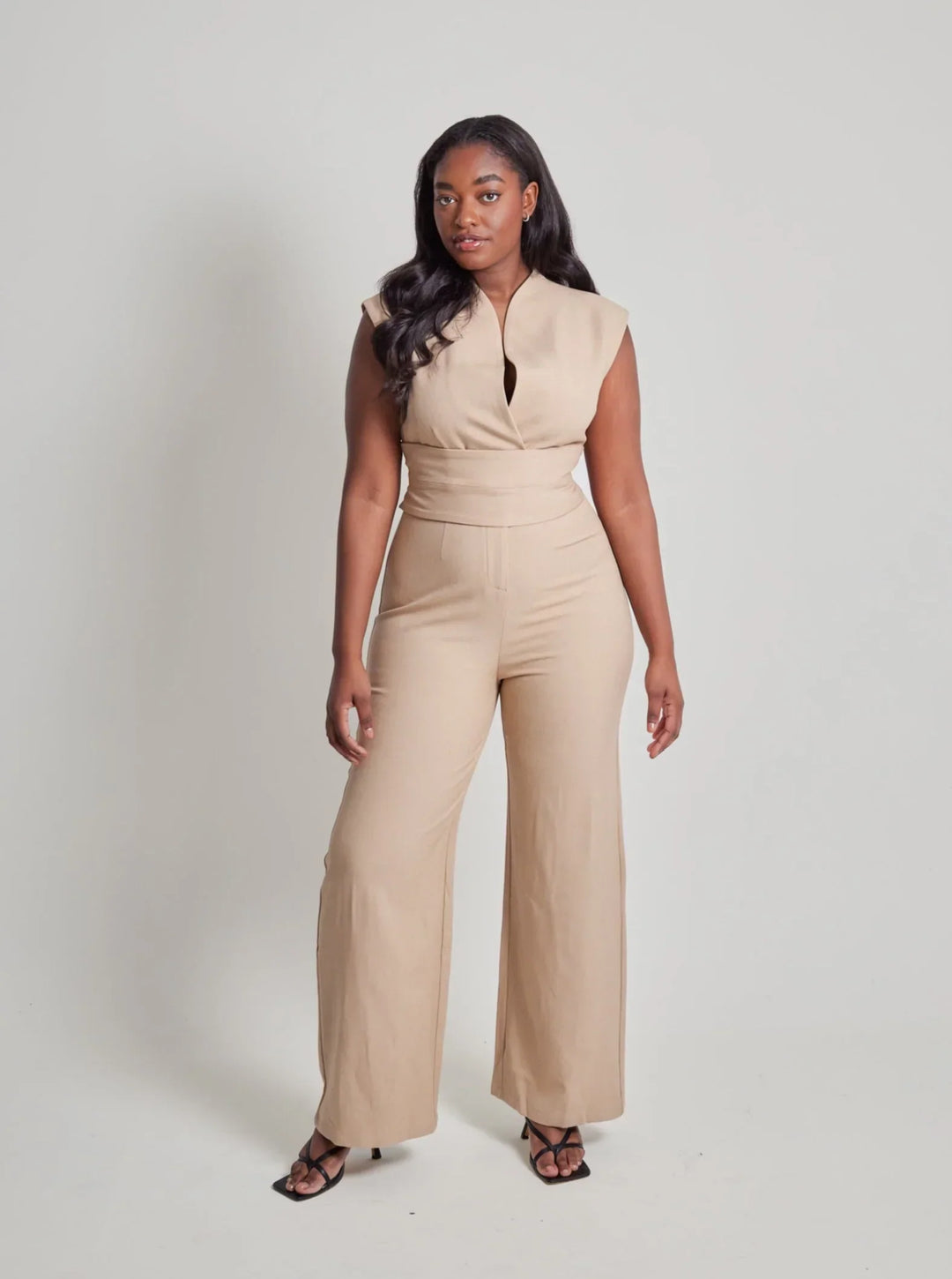 Sophisticated Wide-Leg Jumpsuit for Effortless Elegance