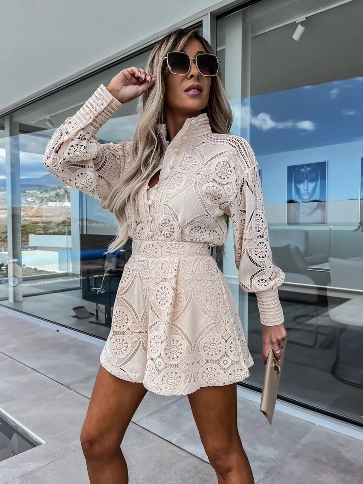 Stylish Women's Summer Shorts Outfit