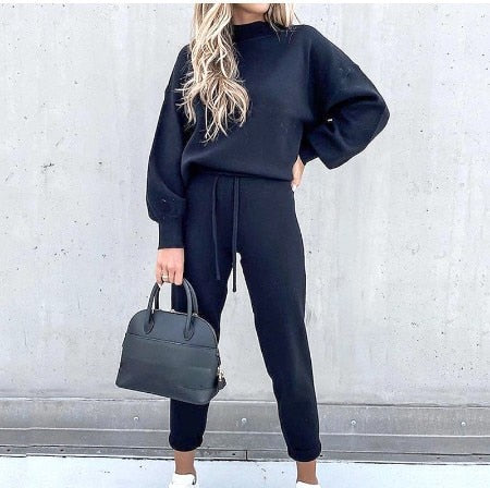 Chic and Stylish Turtleneck Ensemble