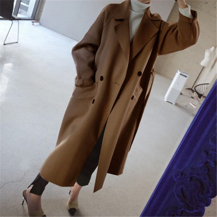 Luxurious Wool Coat for Timeless Elegance