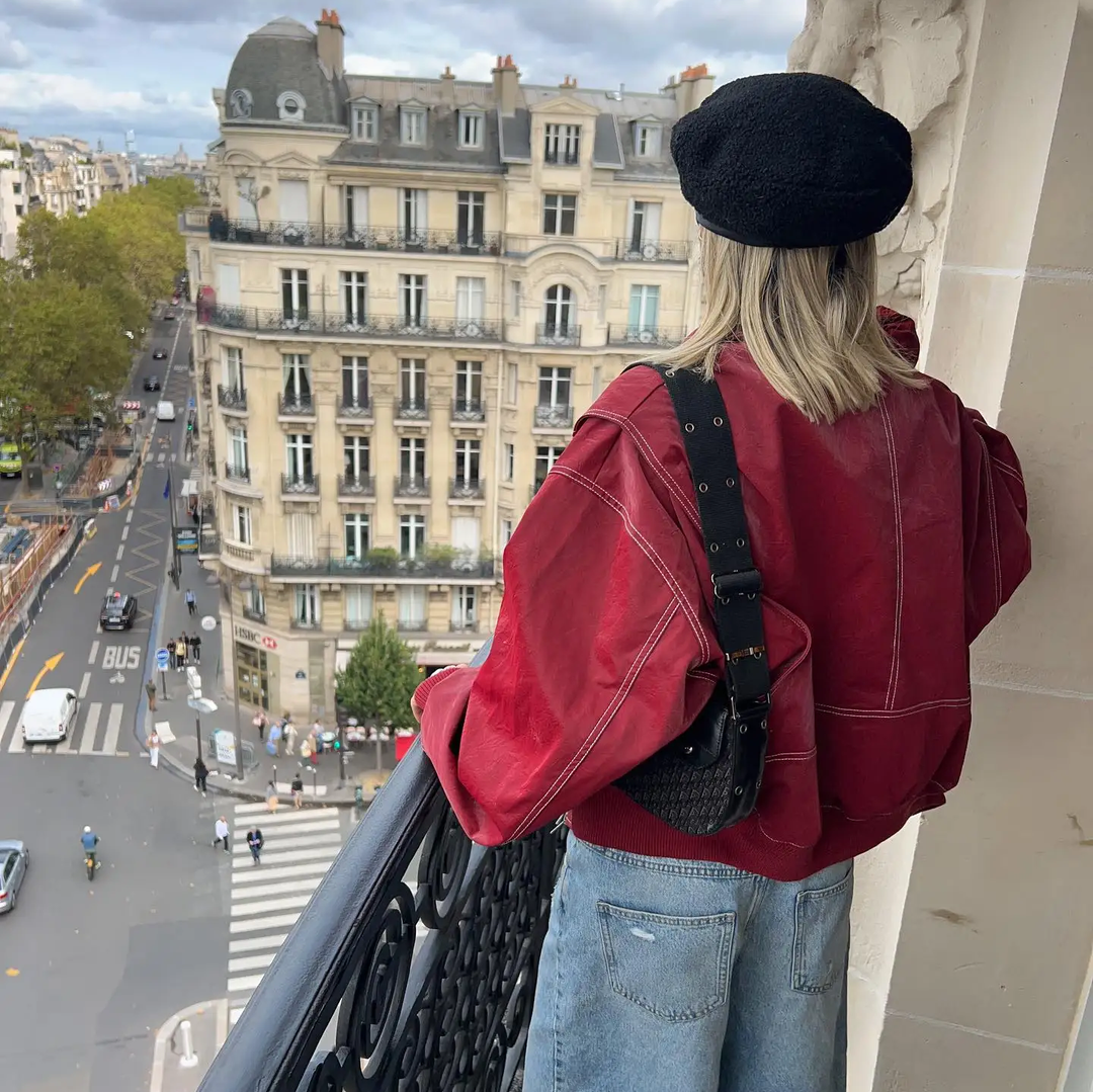 Stylish Oversized Leather Jacket for a Bold Look