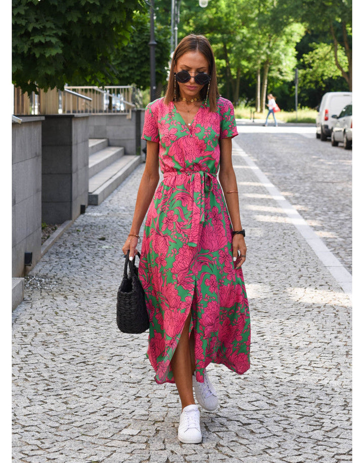 Effortlessly Chic Floral Dress for Ultimate Comfort