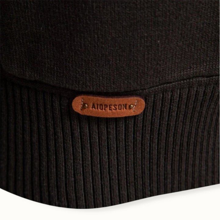 Chic Knit Sweater with Stylish Collar
