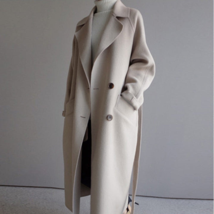 Luxurious Wool Coat for Timeless Elegance