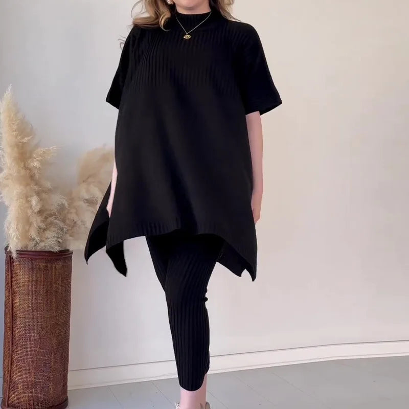 Cozy Elegance: Two-Piece Luxe Knit Set
