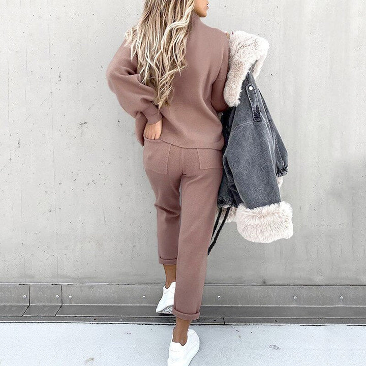 Chic and Stylish Turtleneck Ensemble