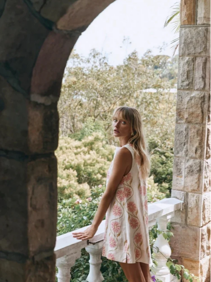 Chic Floral Mini Dress for Effortless Style