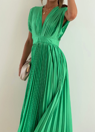 Chic and Timeless Long Sleeve Dress