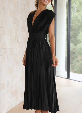 Chic and Timeless Long Sleeve Dress