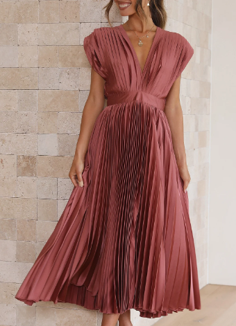 Chic and Timeless Long Sleeve Dress