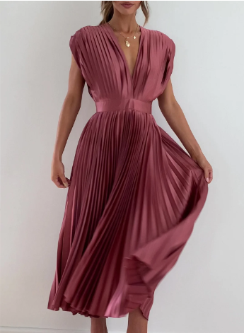 Chic and Timeless Long Sleeve Dress