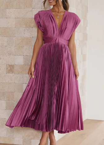 Chic and Timeless Long Sleeve Dress