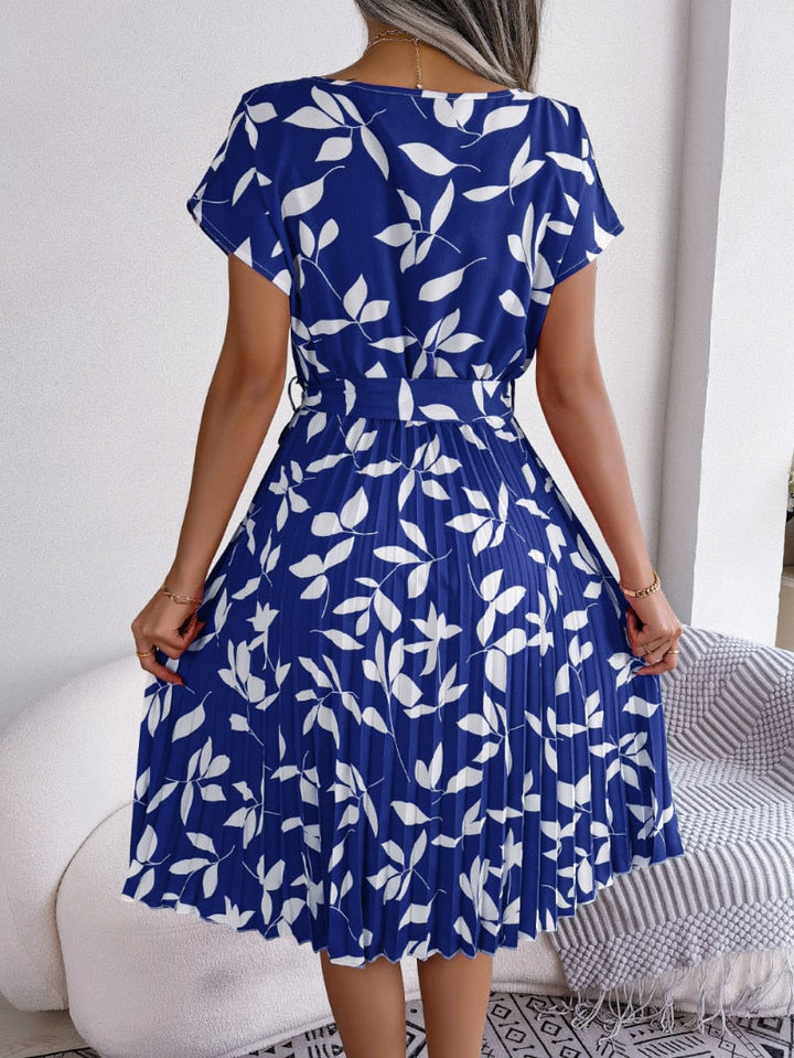 Captivating Floral Midi Dress for Everyday Elegance