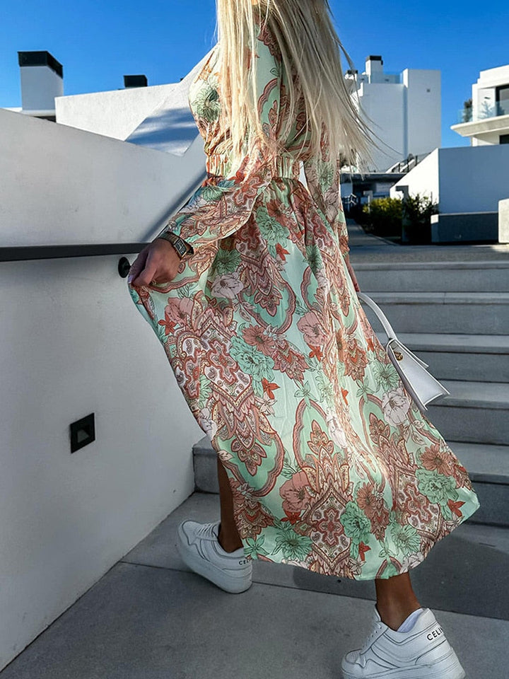 Effortlessly Stylish Chic Midi Dress
